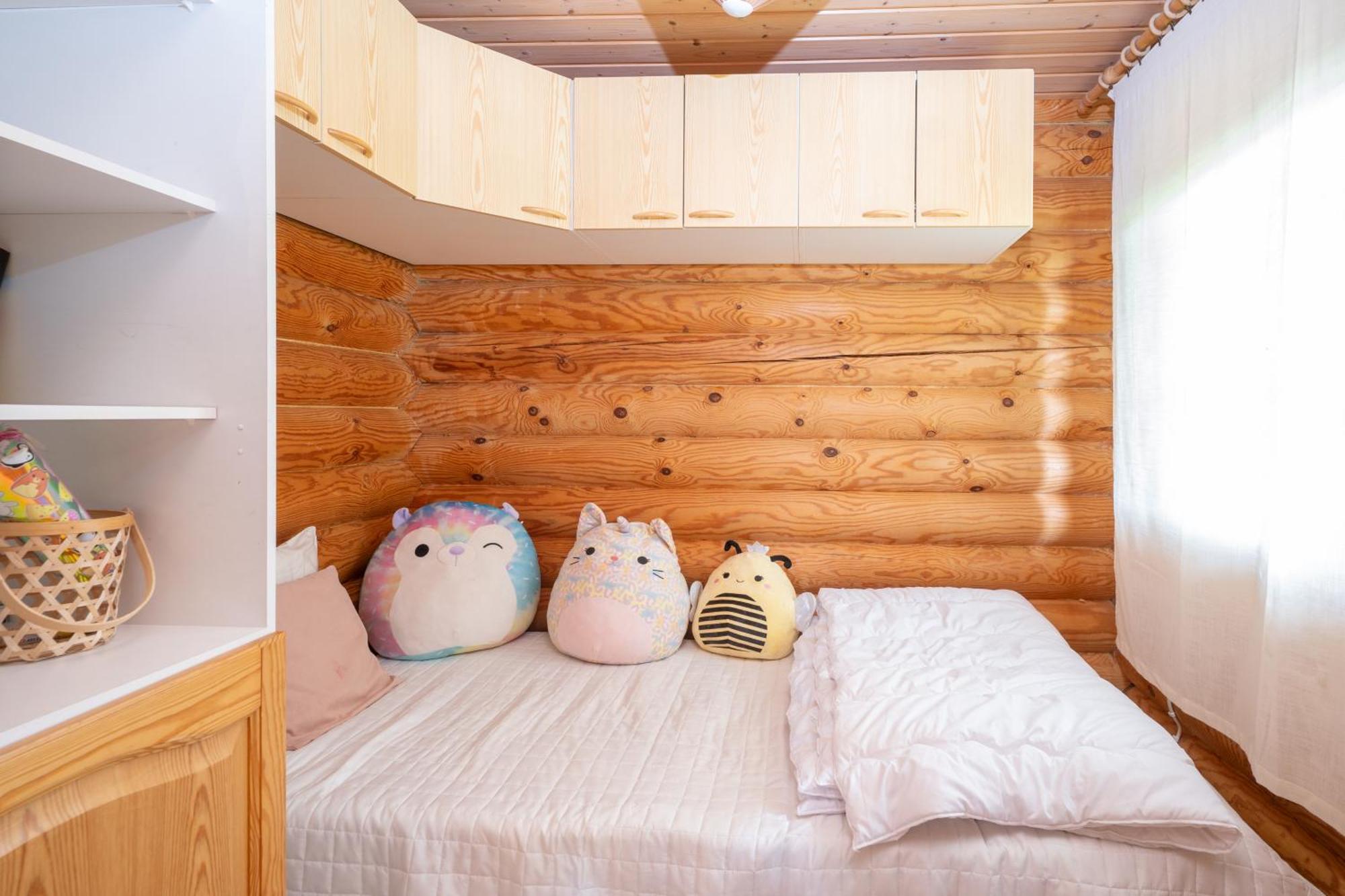 Lapin Villa Hiisi Joen Rannalla 라누아 외부 사진