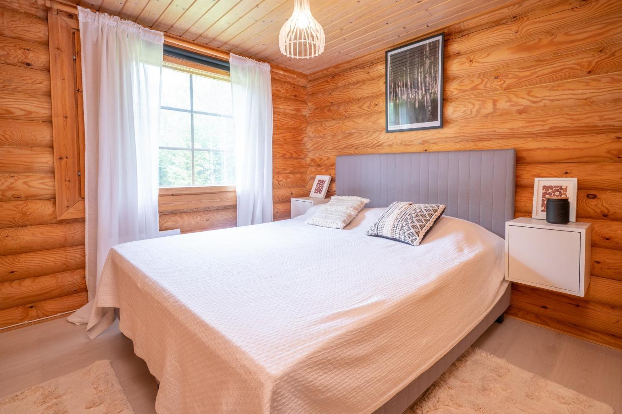 Lapin Villa Hiisi Joen Rannalla 라누아 외부 사진