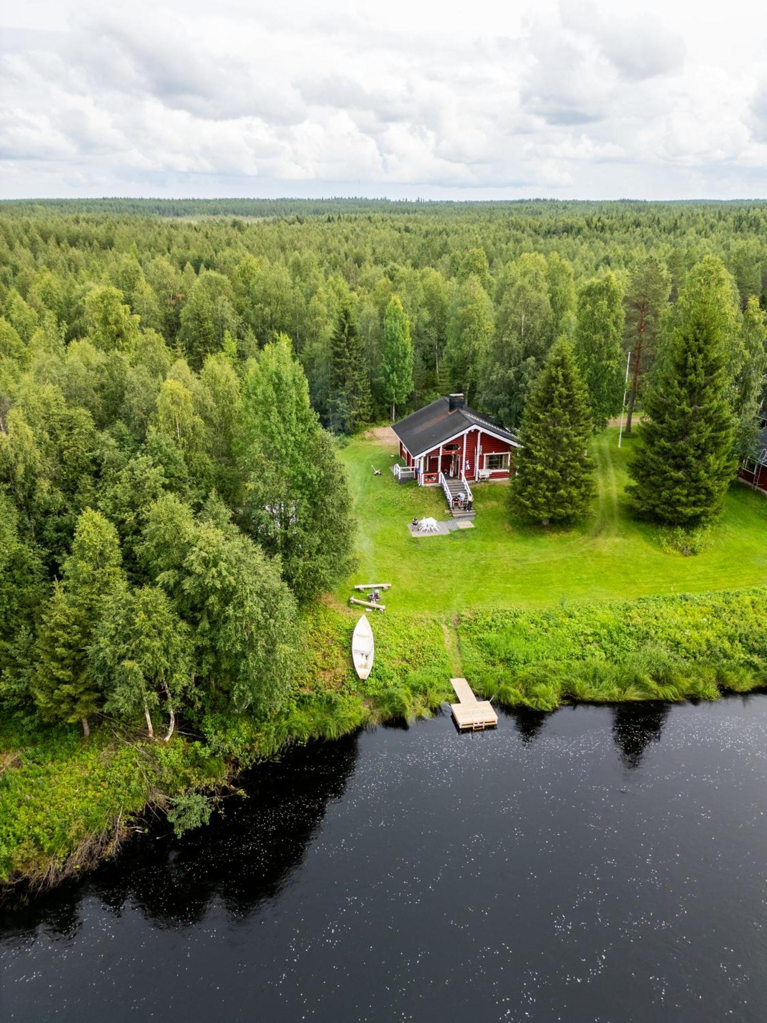 Lapin Villa Hiisi Joen Rannalla 라누아 외부 사진