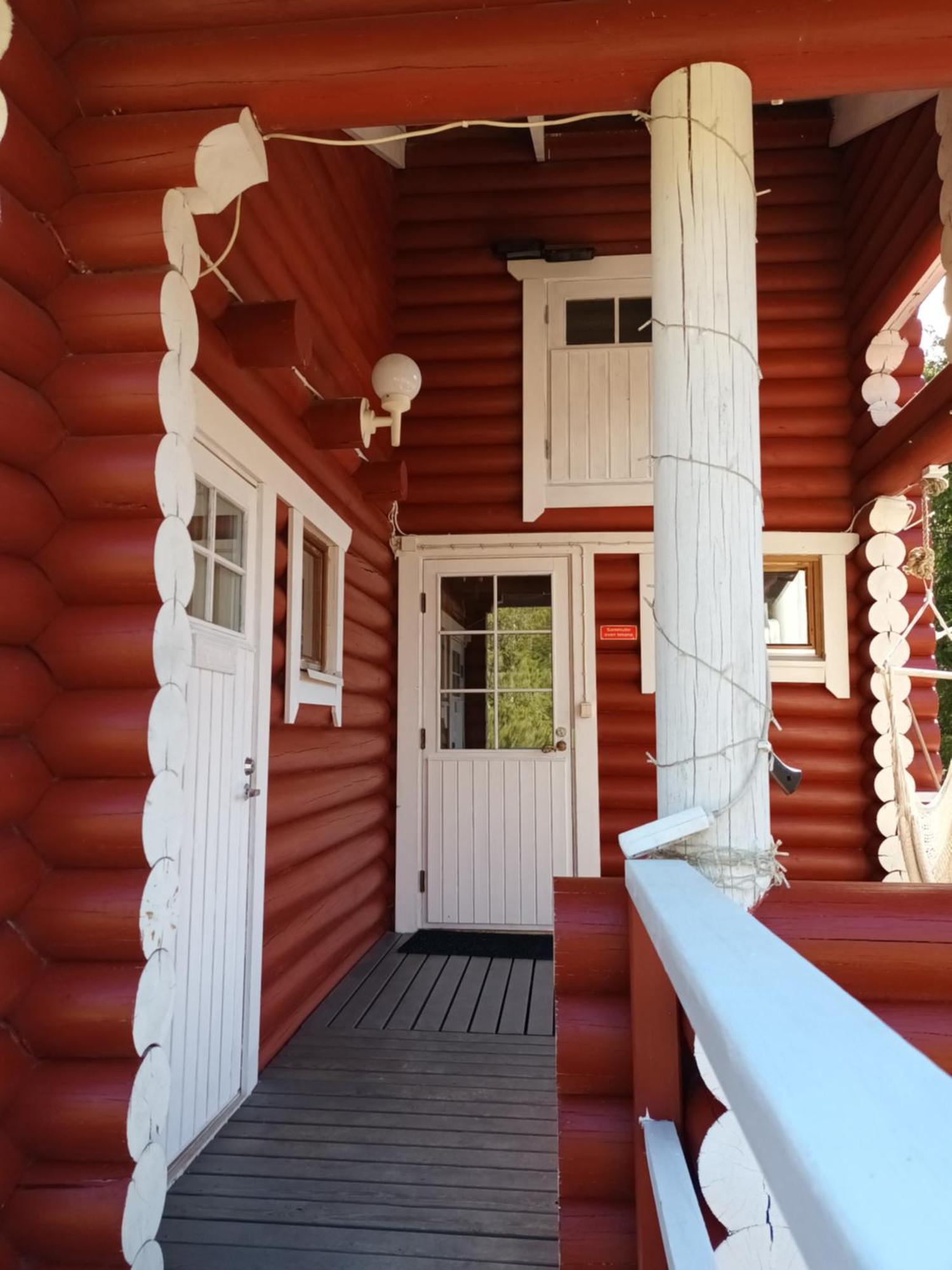 Lapin Villa Hiisi Joen Rannalla 라누아 외부 사진